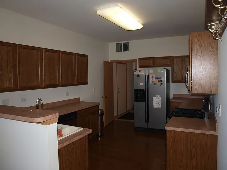 Gallery view 17 of 13128 W Sheffield Ln, Beach Park, IL, 60083