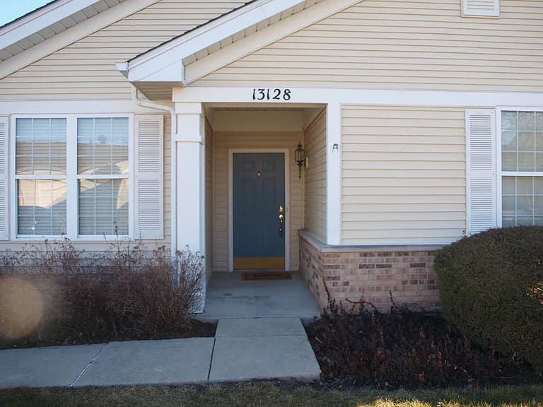 Gallery view 18 of 13128 W Sheffield Ln, Beach Park, IL, 60083