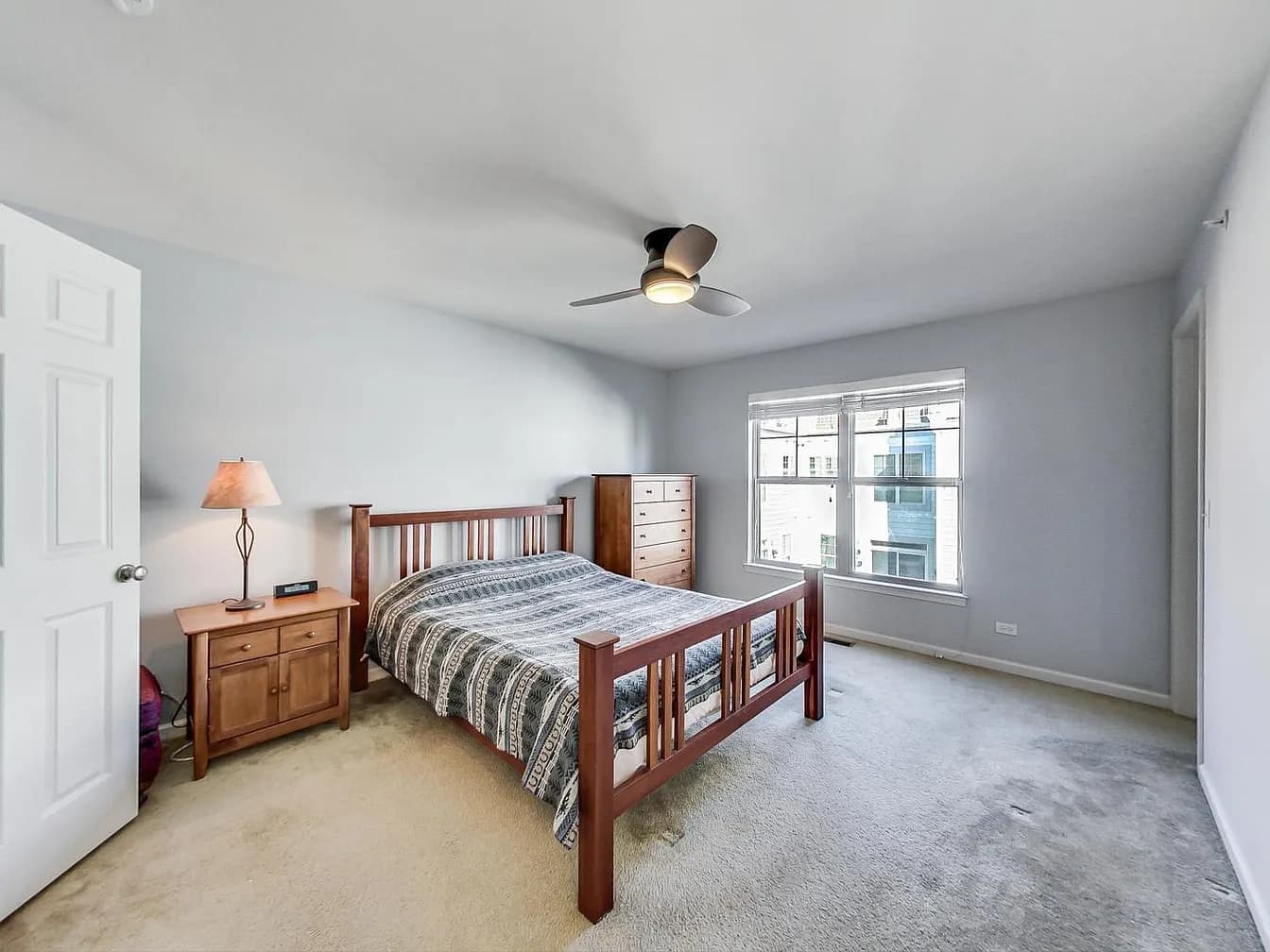 Gallery view 9 of 207 Narragansett Ct, Morton Grove, IL, 60053