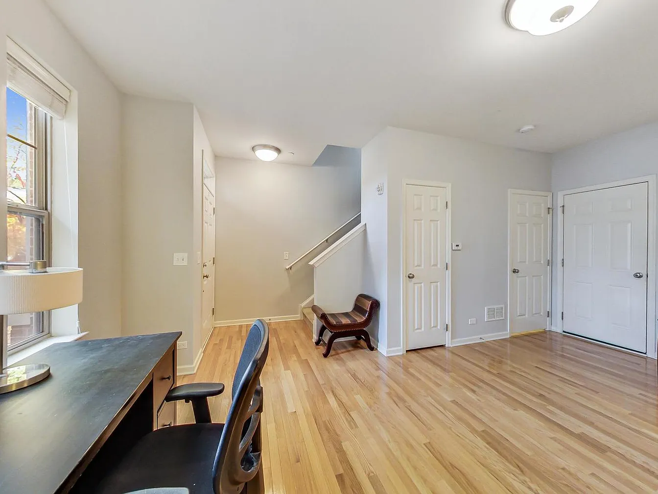 Gallery view 13 of 207 Narragansett Ct, Morton Grove, IL, 60053