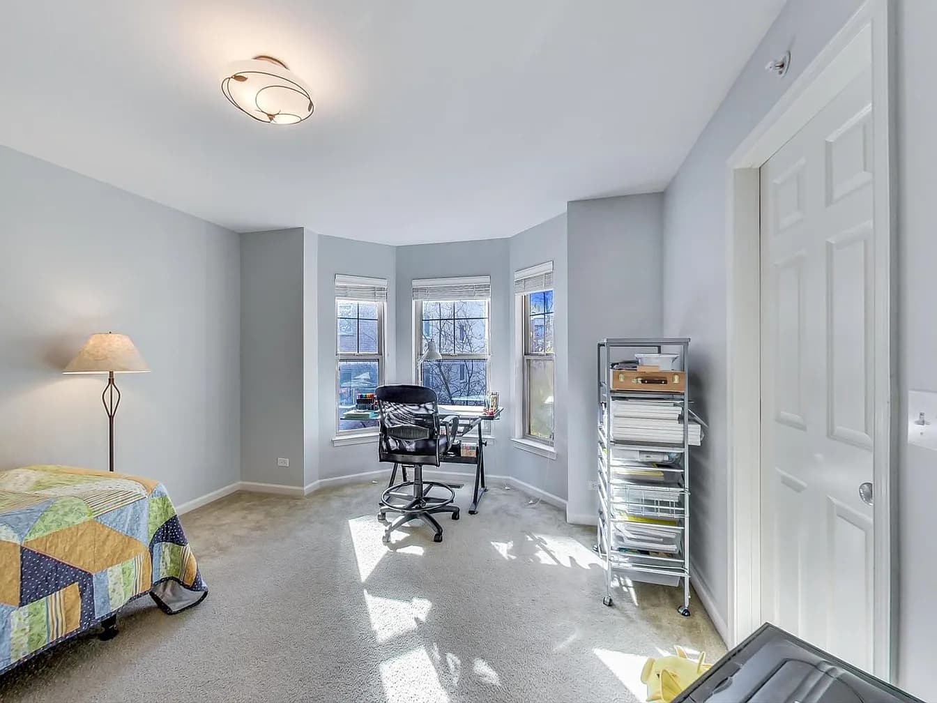 Gallery view 14 of 207 Narragansett Ct, Morton Grove, IL, 60053