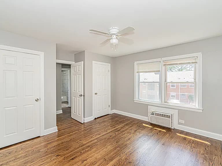 Gallery view 17 of 6554 N Ridge Blvd #2, Chicago, IL, 60626