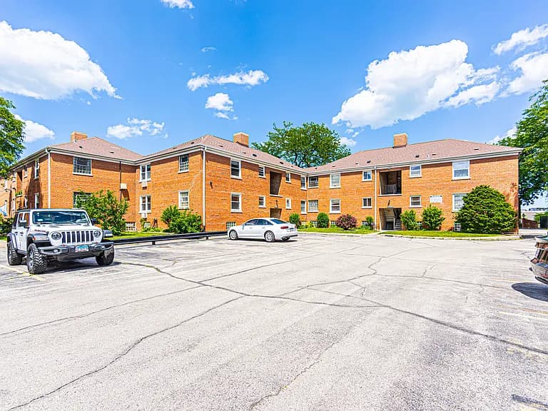 Gallery view 18 of 6554 N Ridge Blvd #2, Chicago, IL, 60626