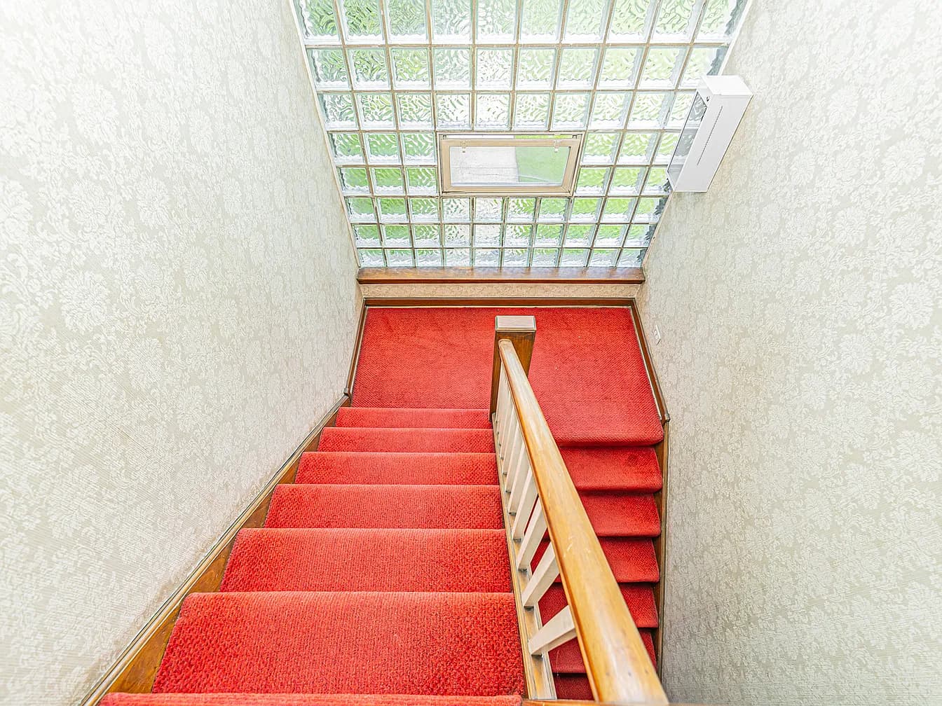 Gallery view 26 of 6554 N Ridge Blvd #2, Chicago, IL, 60626