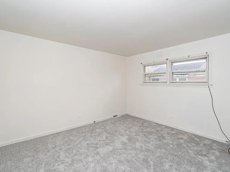 Gallery view 8 of 9543 Sumac Rd APT C, Des Plaines, IL, 60016