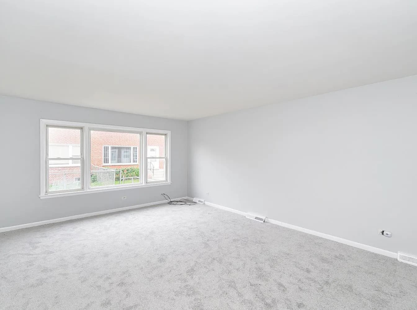 Gallery view 9 of 9543 Sumac Rd APT C, Des Plaines, IL, 60016