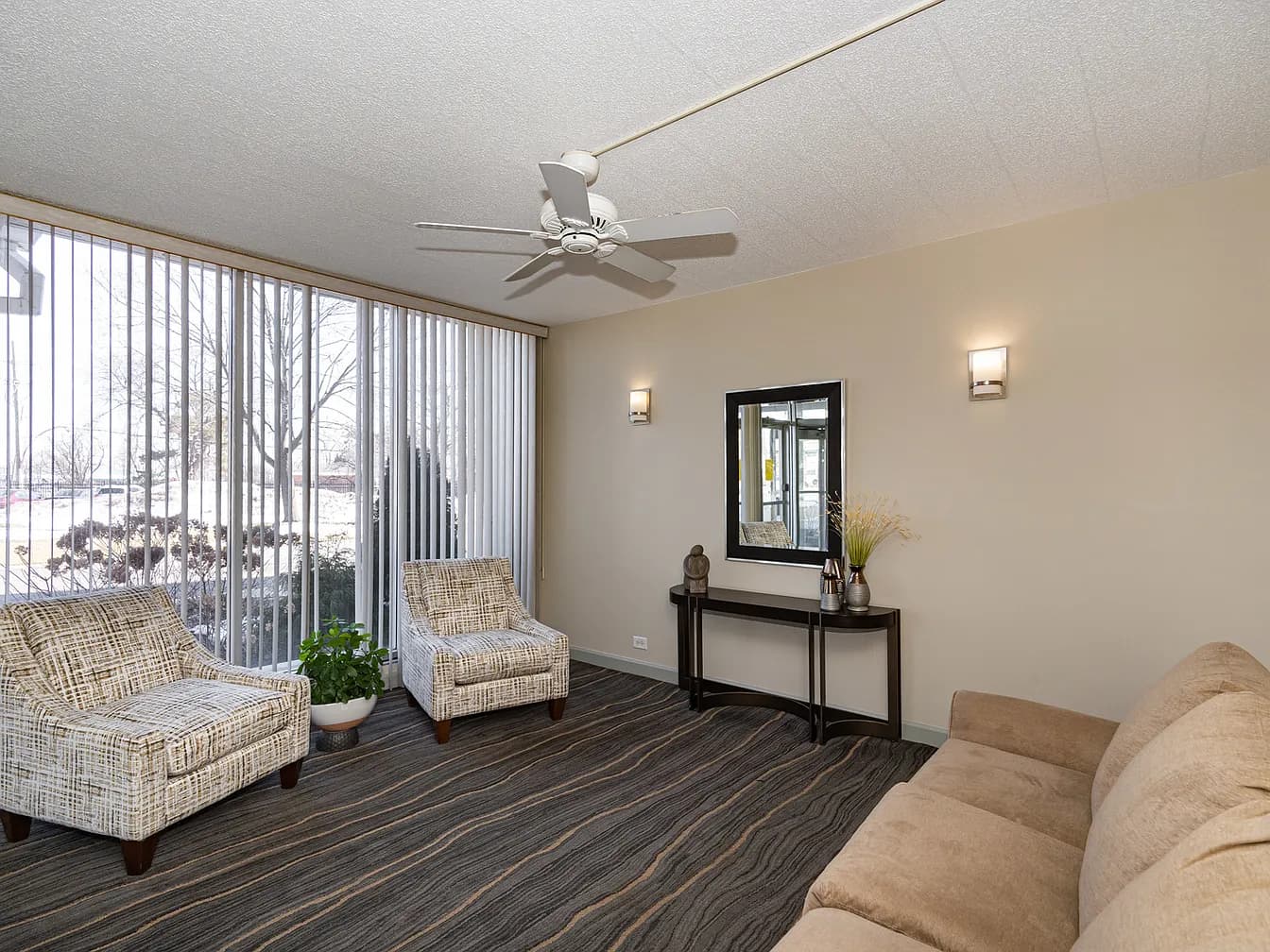 Gallery view 12 of 8801 W Golf Rd APT 2F, Niles, IL, 60714