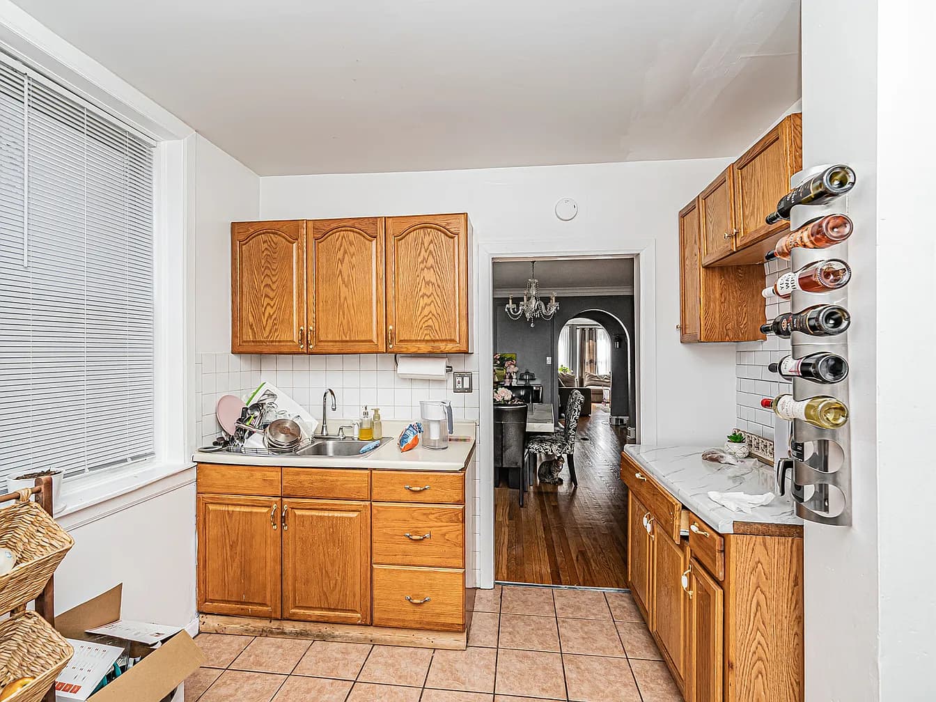 Gallery view 38 of 6535 N Artesian Ave, Chicago, IL, 60645
