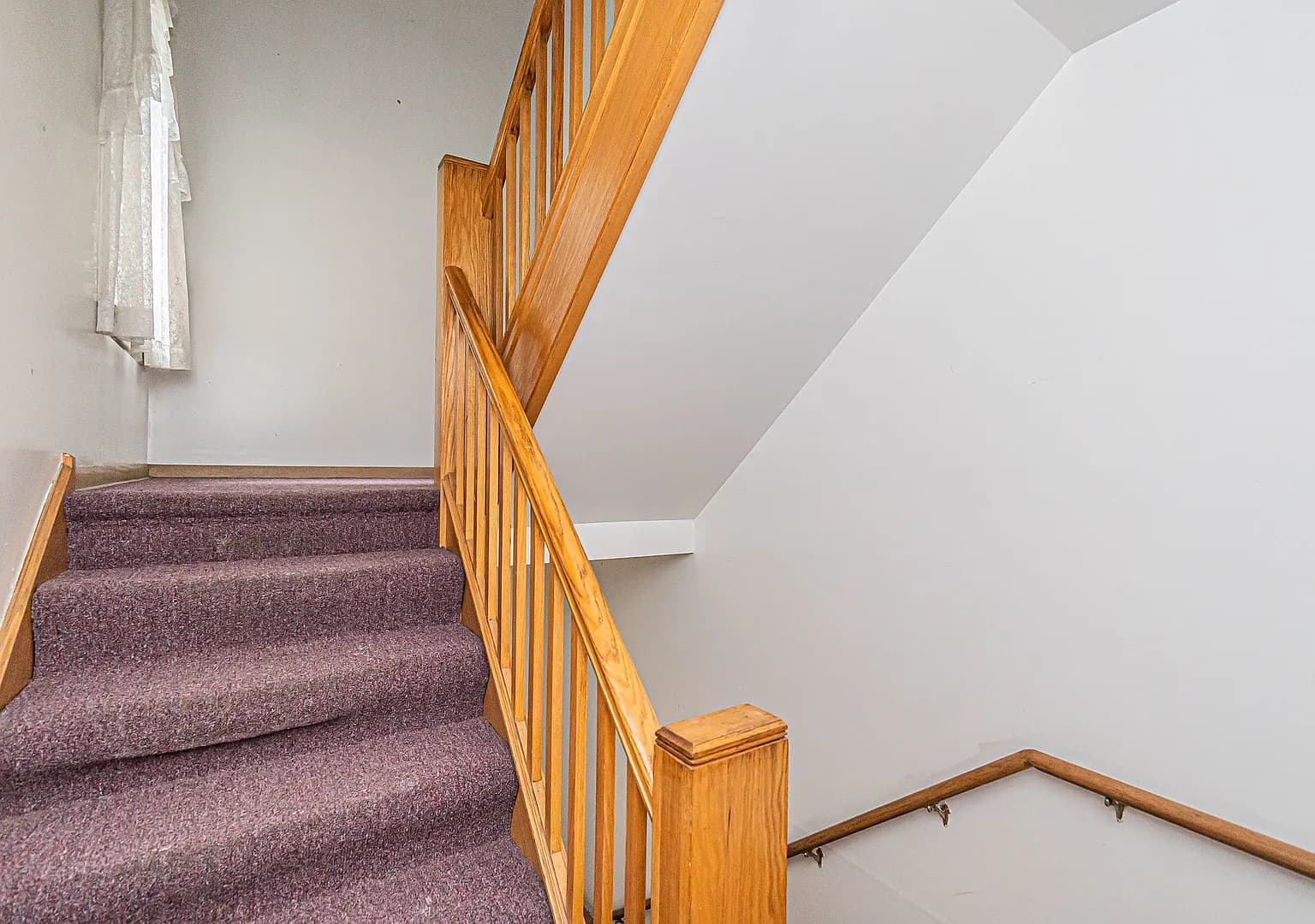 Gallery view 9 of 1044 Willson Dr, Des Plaines, IL 60016