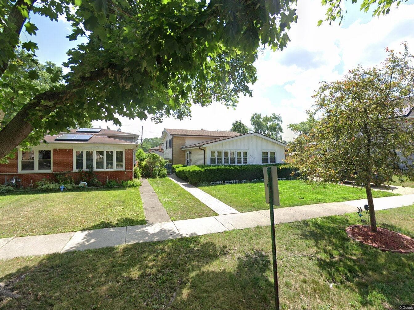 Exterior of 1785 Orchard St, Des Plaines, IL, 60018