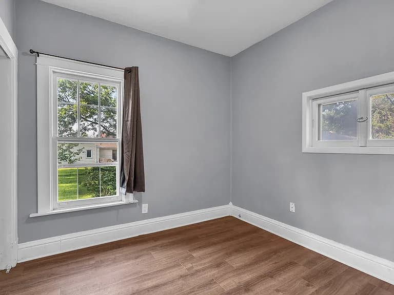 Gallery view 22 of 193 May St, Bensenville, IL 60106