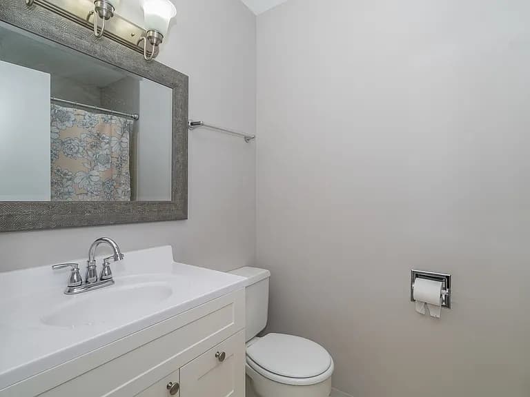 16503 Oxford Dr property image