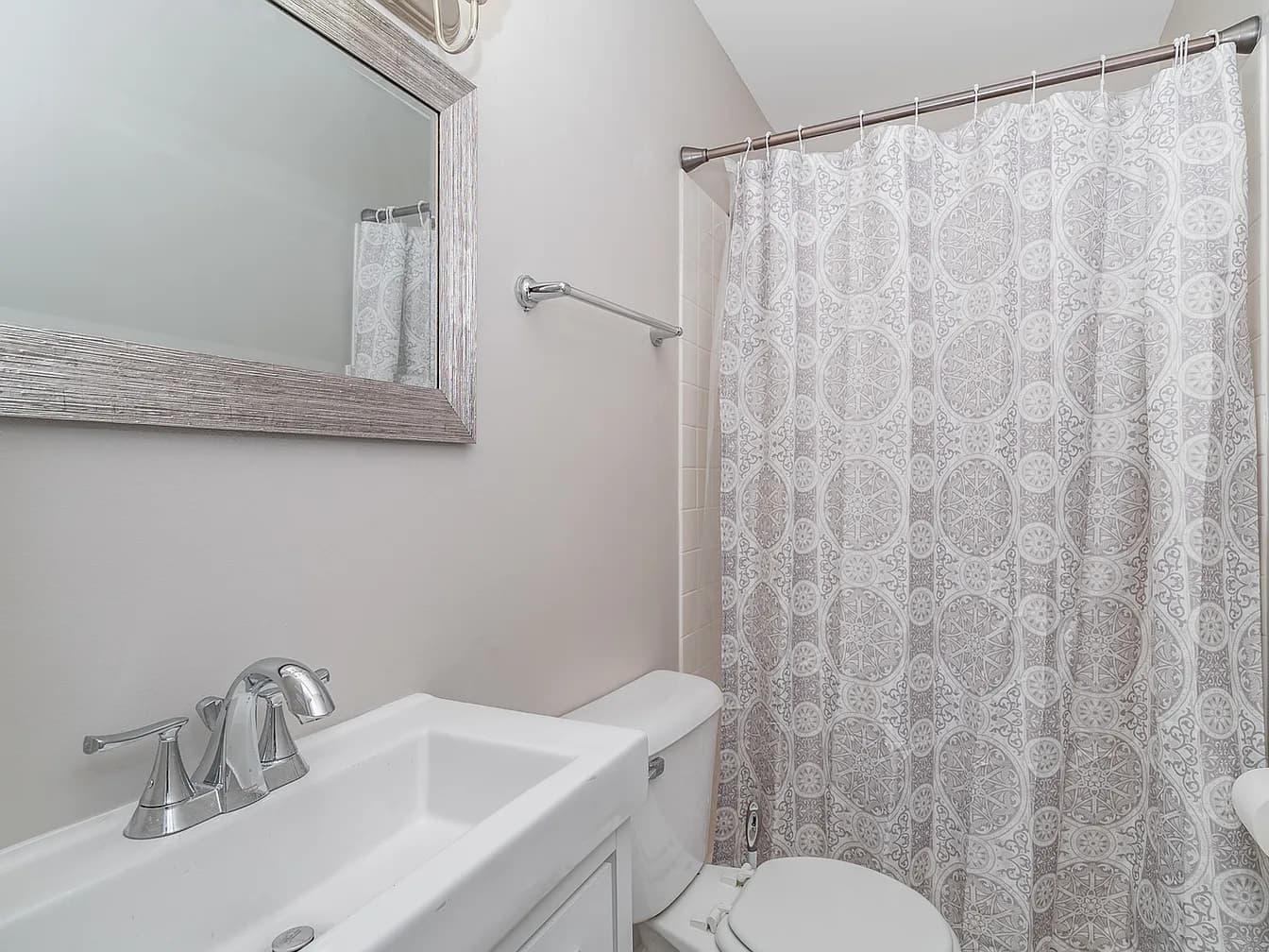 16503 Oxford Dr property image